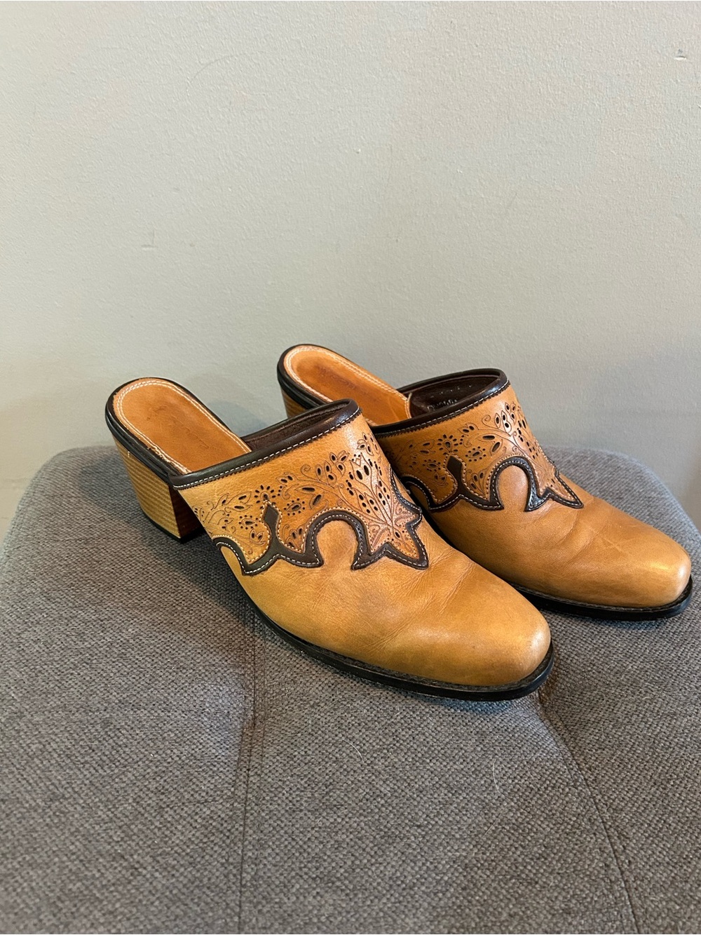 Women’s Size 7.5 Vintage Sonora Vera Cuoio Leather Western Mule Heels